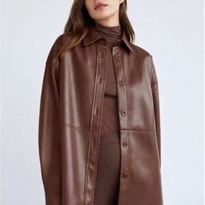 NWT Aritizia Babaton Pelli Chocolate Vegan Leather Btn Front Shirt Jacket. Med